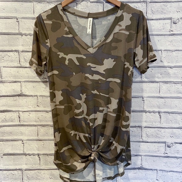 Zenana Outfitters Tops - NEW! Camo Dusty Camouflage Tee Shirt Top Soft